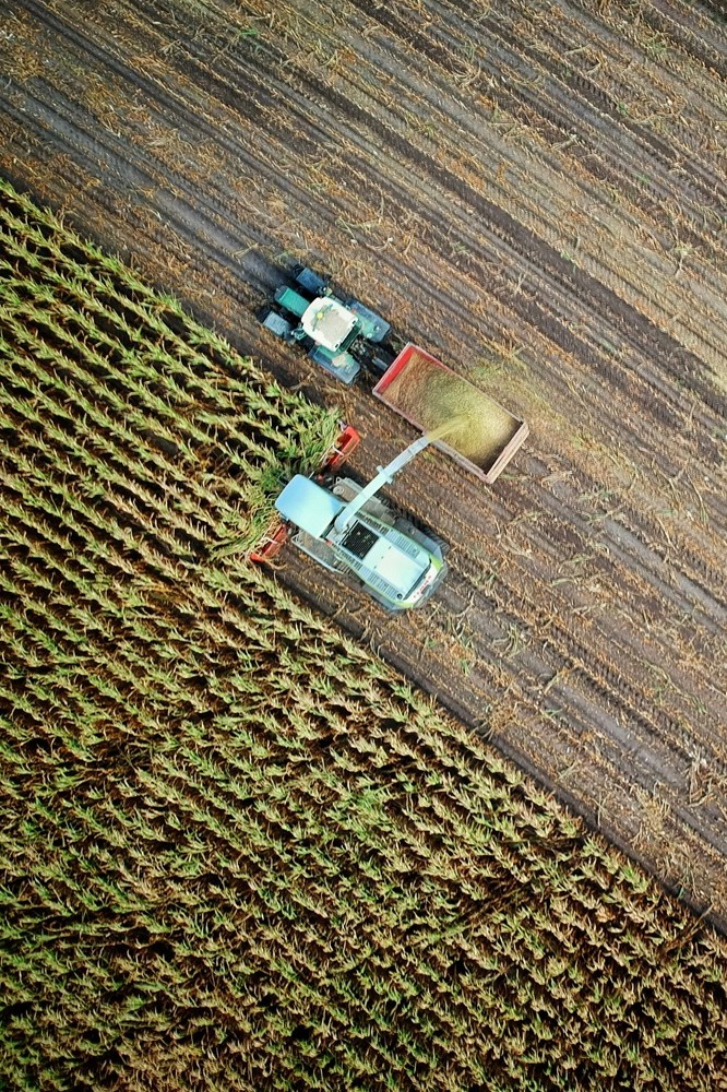 Drone capturing topographic data - Sam McGhee (unspalsh)